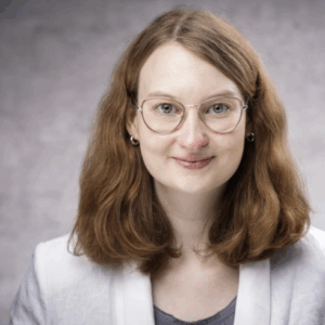 Dr. Julia Jennifer Beine